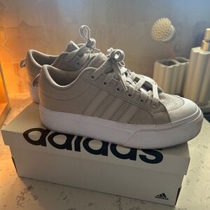 Women's Bravada platform